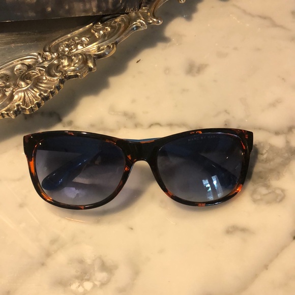 Marc Jacobs sunglasses - Picture 2 of 6
